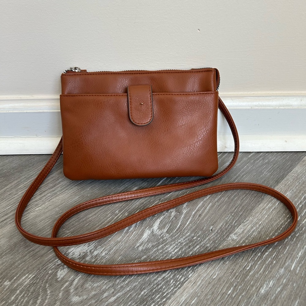 Elegant Brown Leather Crossbody Bag